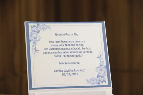 Caixa com caneca para pastor
