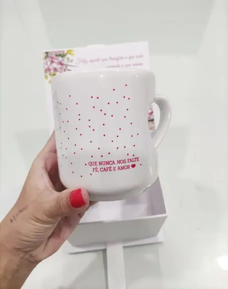 Caixa Convite Caneca com Alça de Coração