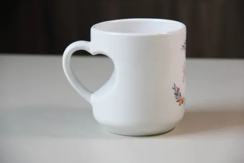 Caneca com Alça de Coração