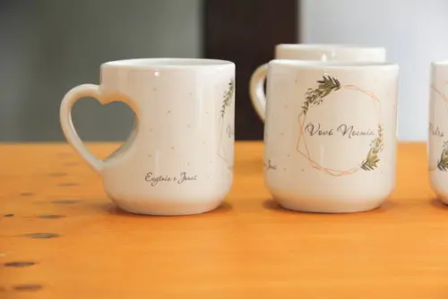 Caneca com Alça de Coração