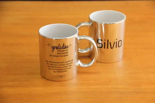 Caneca metalizada