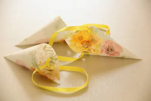 Cone para pétalas