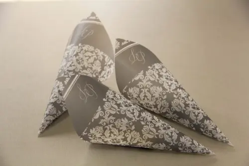 Cone para pétalas