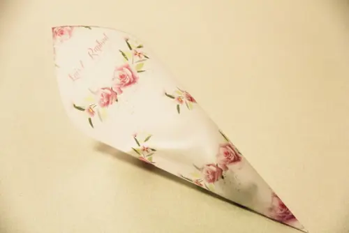 Cone para pétalas
