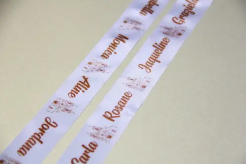 Fita nomes para a barra do vestido de noiva