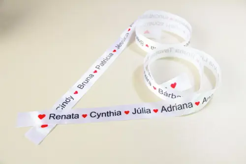 Fita Nomes para a Barra do Vestido de Noiva