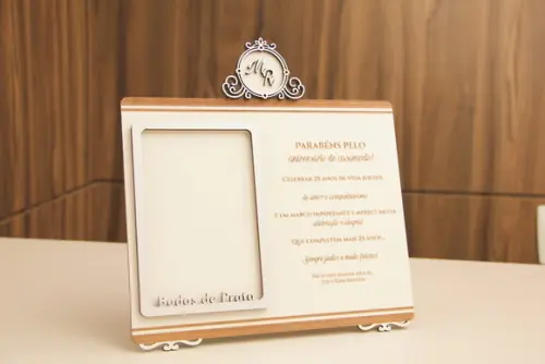 Placa de homenagem