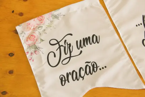 Placas para Cadeira dos Noivos em Tecido