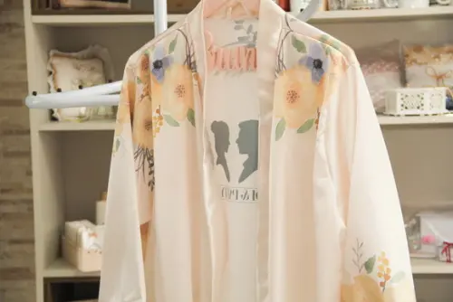 Robe com brasão