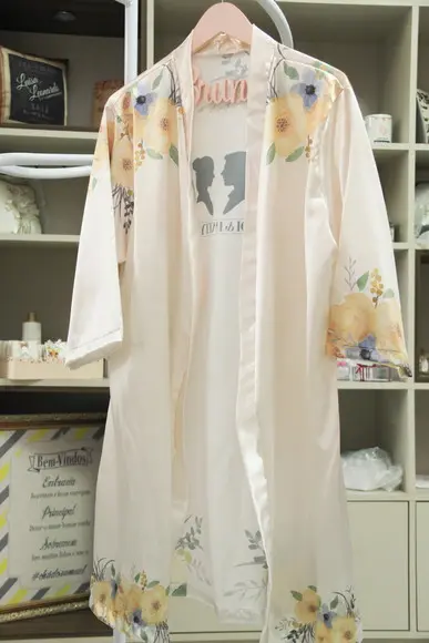 Robe com brasão