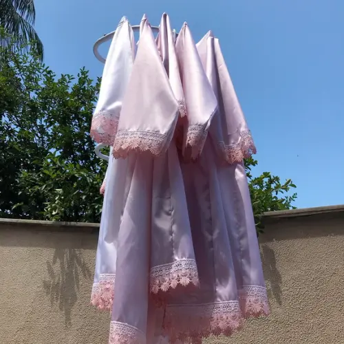 Robe floral estampado com renda