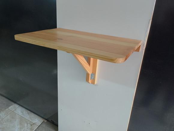 Mesa Retrátil Dobrável em Pinus