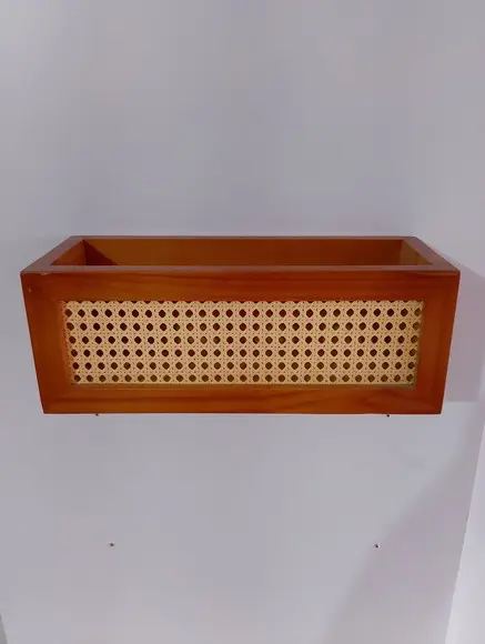 Prateleira Porta Decorações em Pinus com Palha Indiana