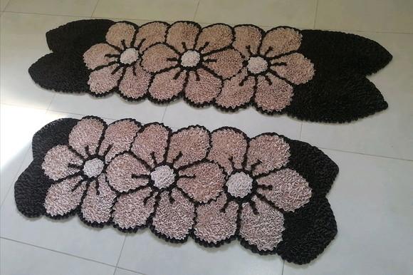 2 Passadeiras Frufru Flor Bege 1m60cm/1m20cm Antiderrapante