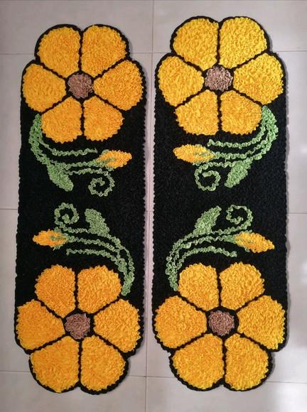 2 Passadeiras Frufru Flor Amarela Antiderrapante
