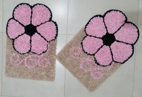 2 Tapetes Frufru Flor Rosa Claro Antiderrapante