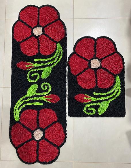 2 Tapetes Frufru Flor Vermelha 1m20cm Antiderrapante