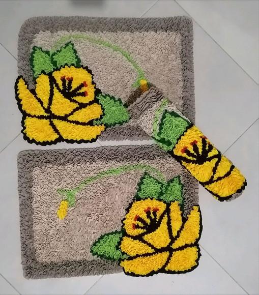 3 Tapetes Frufru Flor Amarela Antiderrapante