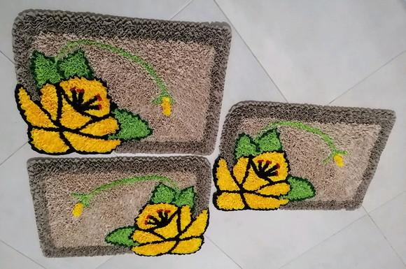 3 Tapetes Frufru Flor Amarela Antiderrapante
