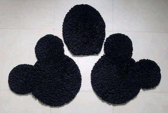 Jogo Banheiro de Mickey Preto em Frufru com antiderrapante