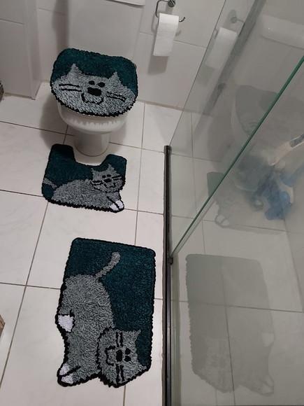 Jogo de Banheiro de Gato em Frufru Antiderrapante
