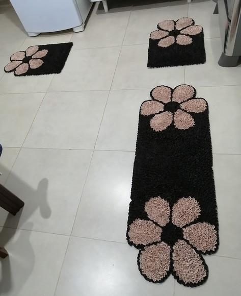 Jogo de Cozinha Flor Bege Frufru Antiderrapante