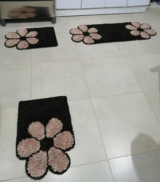 Jogo de Cozinha Flor Bege Frufru Antiderrapante