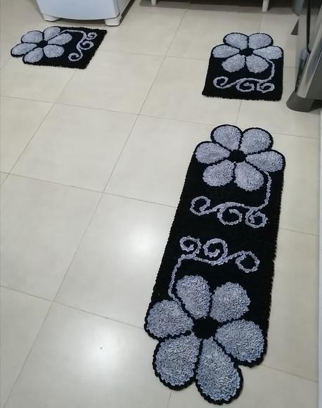 Jogo de Cozinha Flor Cinza em Frufru Antiderrapante