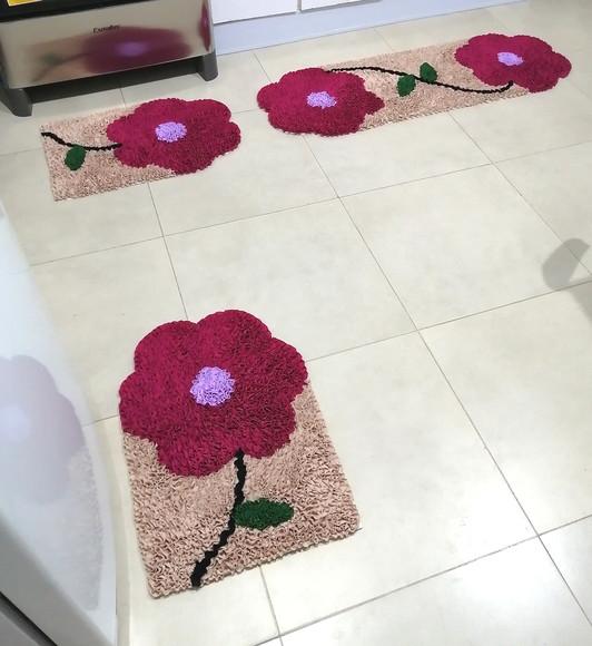 Jogo de Cozinha Flor Rosa em Frufru Antiderrapante