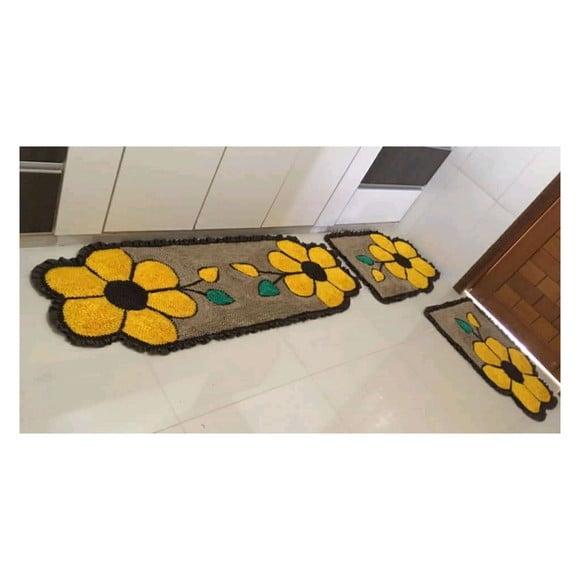 Jogo de Flor Amarela em Frufru 1m20cm Antiderrapante