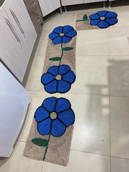 Jogo de Tapetes Frufru Flor Azul Antiderrapante