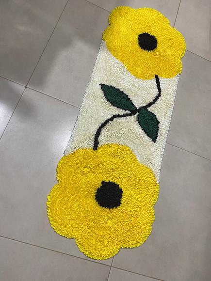 Passadeira Frufru Flor Amarela 1m20cm Antiderrapante