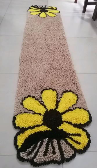 Passadeira Frufru Flor Amarela 2m Antiderrapante