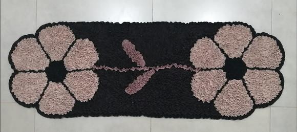Passadeira Frufru Flor Bege Antiderrapante