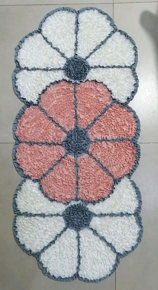 Passadeira Frufru Flor Creme/Rosa Antiderrapante