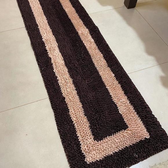 Passadeira Frufru Tons de Marrom 1m40cm Antiderrapante
