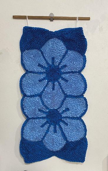 Tapeçaria de Parede Frufru Flor Azul