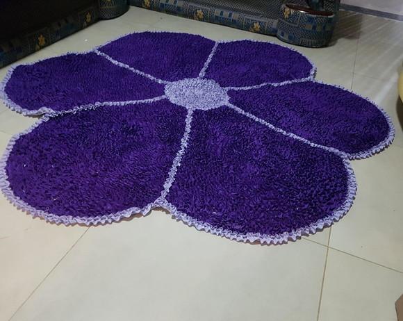 Tapete Frufru de Flor Roxa Antiderrapante