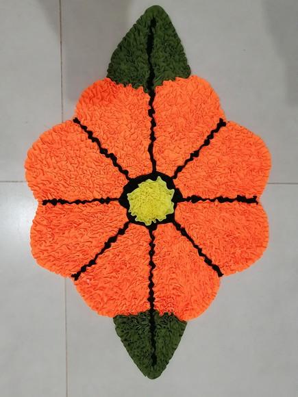 Tapete Frufru de Flor Laranja Antiderrapante