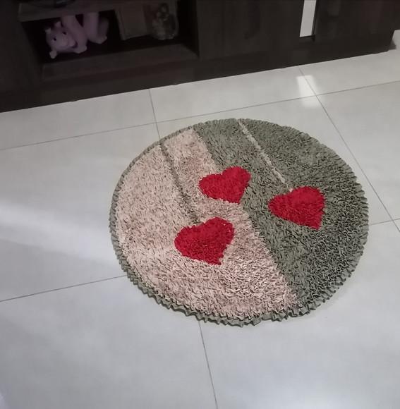 Tapete Frufru de Sala Corações Antiderrapante
