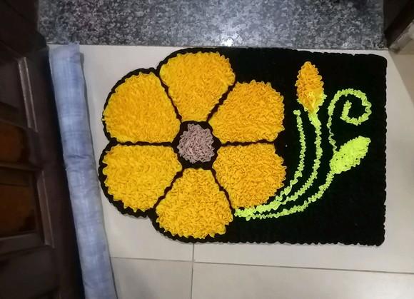 Tapete Frufru Flor Amarela Antiderrapante