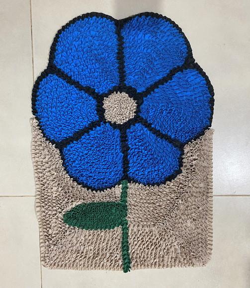 Tapete Frufru Flor Azul Antiderrapante