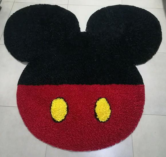 Tapete Frufru Mickey 1m50cm Antiderrapante