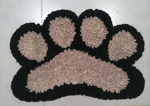 Tapete Frufru Pata Marrom e Bege Antiderrapante