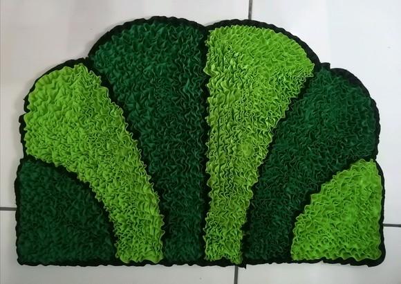 Tapete Frufru Verde Claro e Verde Escuro Antiderrapante