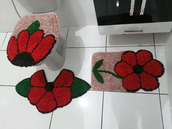 Tapetes Frufru Banheiro Flor Vermelha Antiderrapante