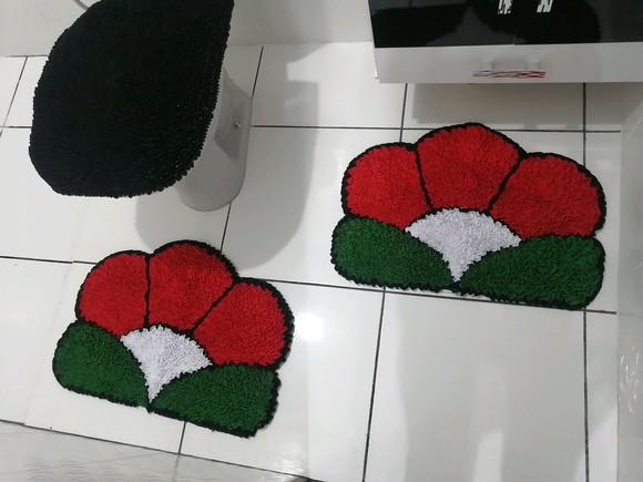 Tapetes Frufru Banheiro Flor Vermelha Antiderrapante
