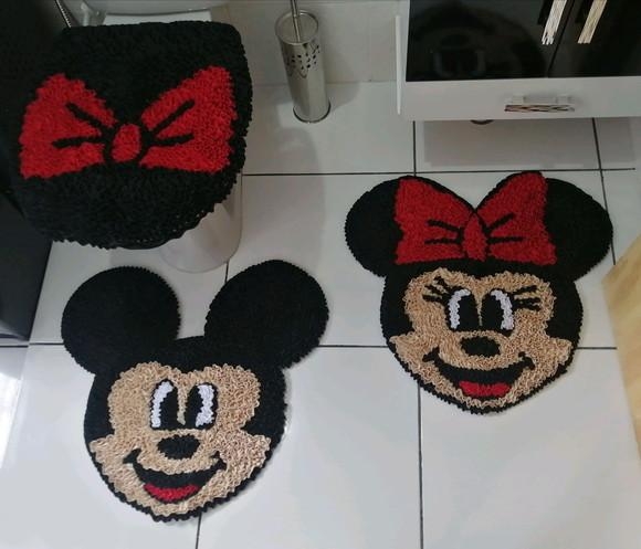 Tapetes Frufru Banheiro Minnie e Mickey Antiderrapante