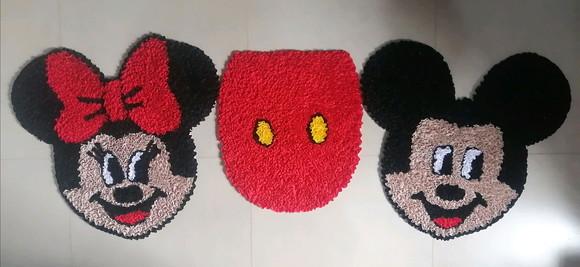Tapetes Frufru Banheiro Minnie e Mickey Antiderrapante