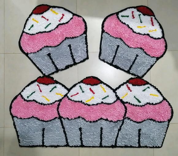 Tapetes Frufru Cupcake Rosa Claro com Cinza Antiderrapante